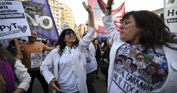 Trabajadores del Hospital Garrahan convocan una caravana a Olivos para reclamar la aplicación de leyes&nbsp;sanitarias