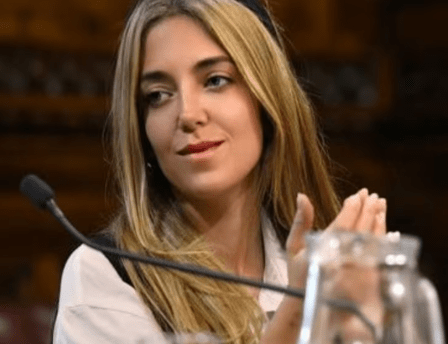 Renunció una funcionaria de Economía implicada en el escándalo de la ANDIS tras hallarse 700 mil dólares en su casa