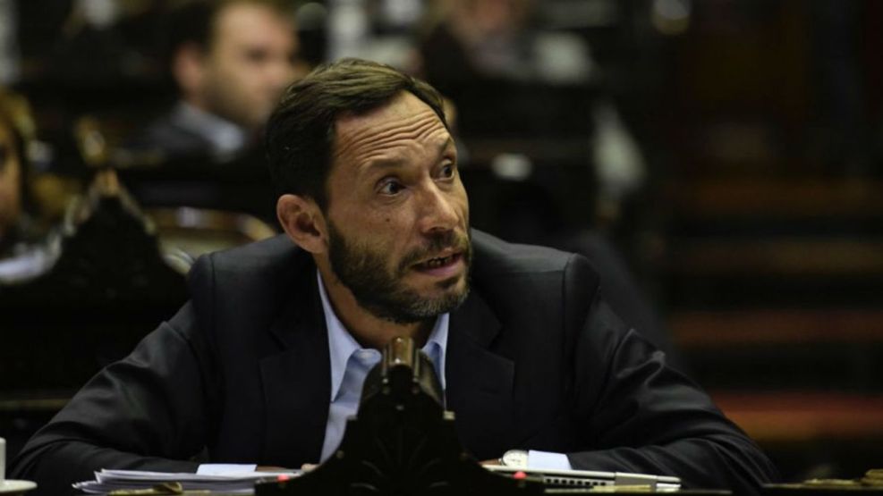 Ferraro se planta contra los cambios en la Ley de Glaciares y busca respaldo en&nbsp;Mendoza